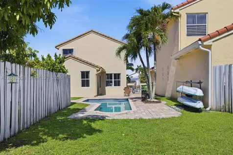 2160 NW 188th Terrace Pembroke Pines FL 33029