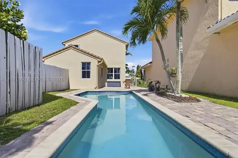 2160 NW 188th Terrace Pembroke Pines FL 33029