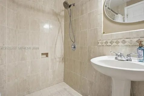 2160 NW 188th Terrace Pembroke Pines FL 33029