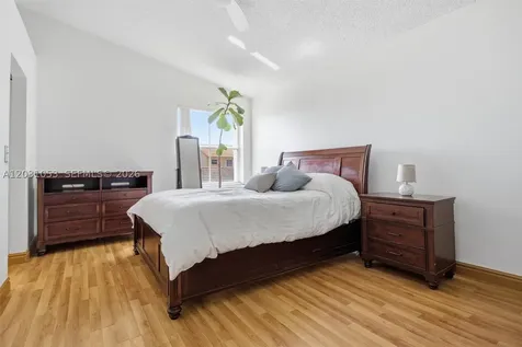 2160 NW 188th Terrace Pembroke Pines FL 33029