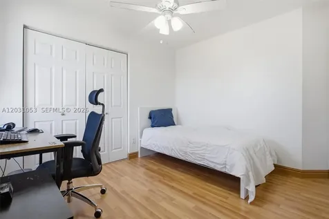2160 NW 188th Terrace Pembroke Pines FL 33029