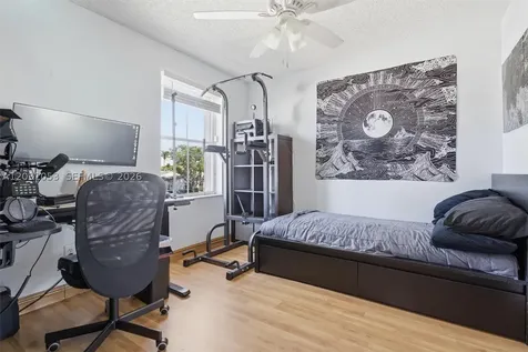 2160 NW 188th Terrace Pembroke Pines FL 33029