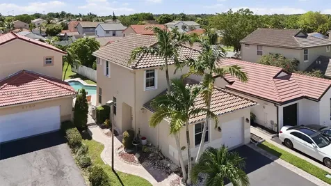 2160 NW 188th Terrace Pembroke Pines FL 33029