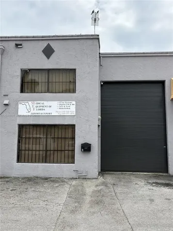 1750 W 39th Place Hialeah FL 33012
