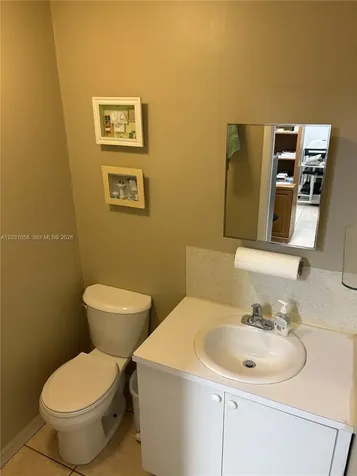 1750 W 39th Place Hialeah FL 33012