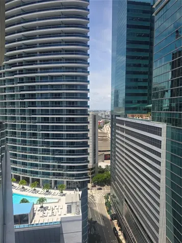 300 Biscayne Blvd Way Miami FL 33131