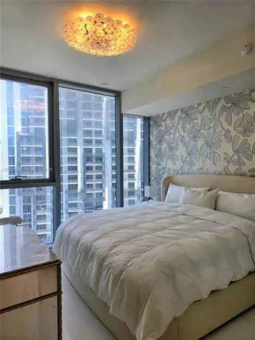 300 Biscayne Blvd Way Miami FL 33131