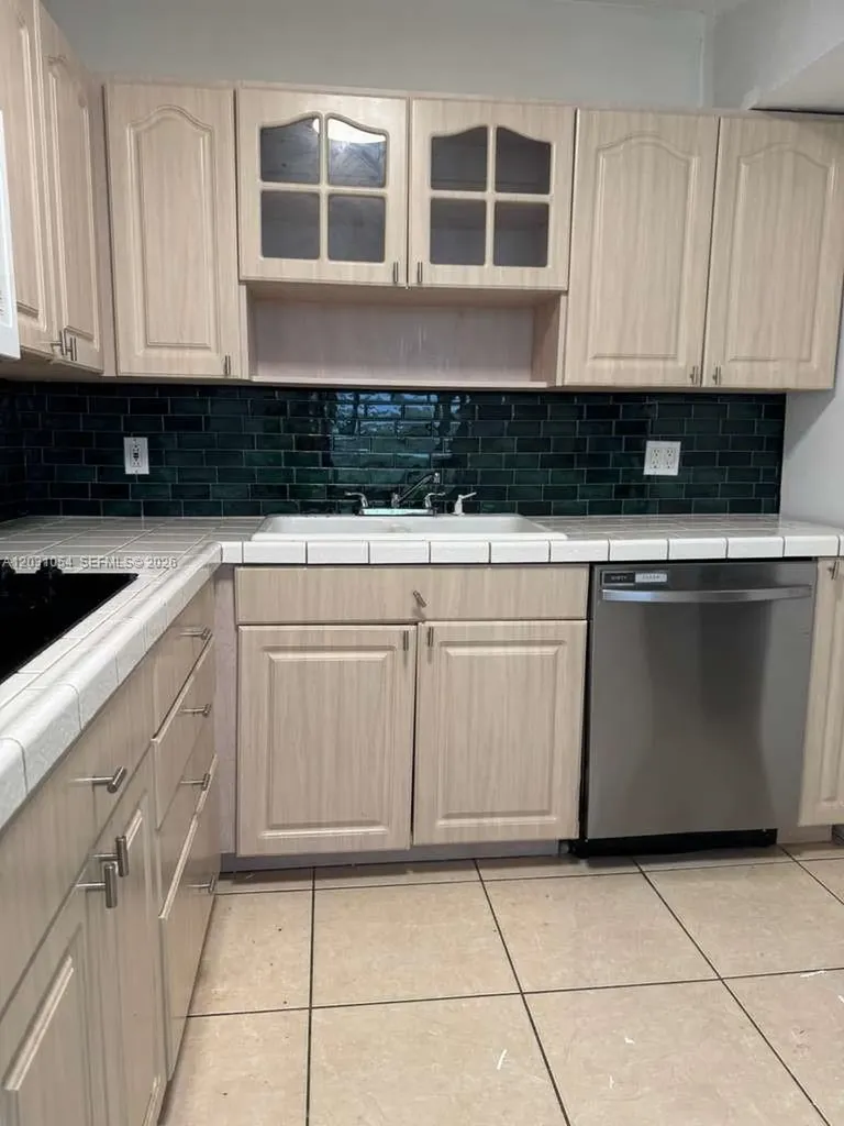 310 SW 10th Street Fort Lauderdale FL 33315