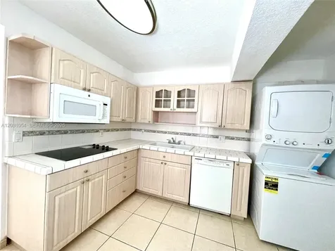 310 SW 10th Street Fort Lauderdale FL 33315
