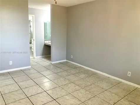 2801 NW 47th Terrace Lauderdale Lakes FL 33313