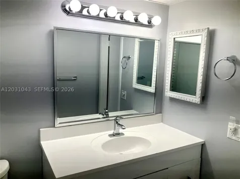 2801 NW 47th Terrace Lauderdale Lakes FL 33313
