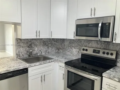 2801 NW 47th Terrace Lauderdale Lakes FL 33313