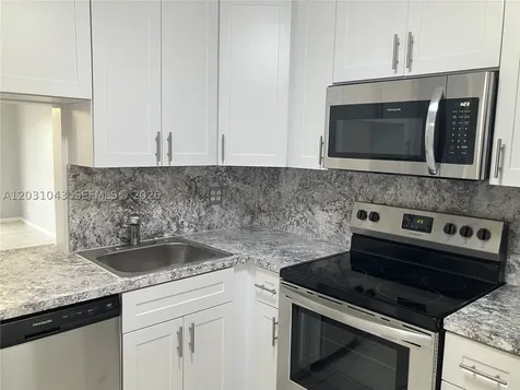 2801 NW 47th Terrace Lauderdale Lakes FL 33313