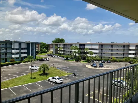 2801 NW 47th Terrace Lauderdale Lakes FL 33313