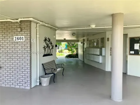 2801 NW 47th Terrace Lauderdale Lakes FL 33313