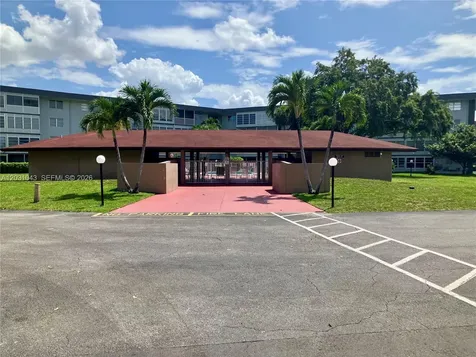 2801 NW 47th Terrace Lauderdale Lakes FL 33313