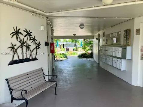 2801 NW 47th Terrace Lauderdale Lakes FL 33313
