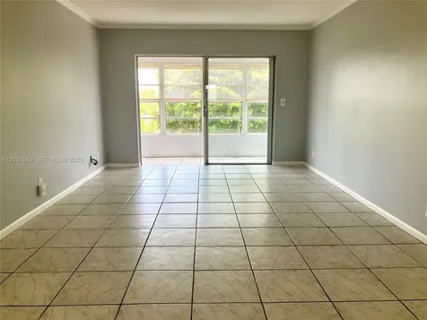 2801 NW 47th Terrace Lauderdale Lakes FL 33313