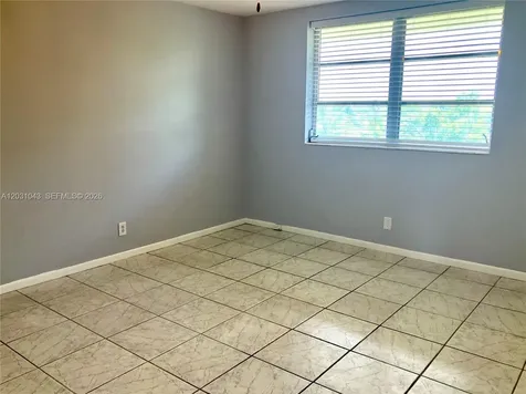 2801 NW 47th Terrace Lauderdale Lakes FL 33313