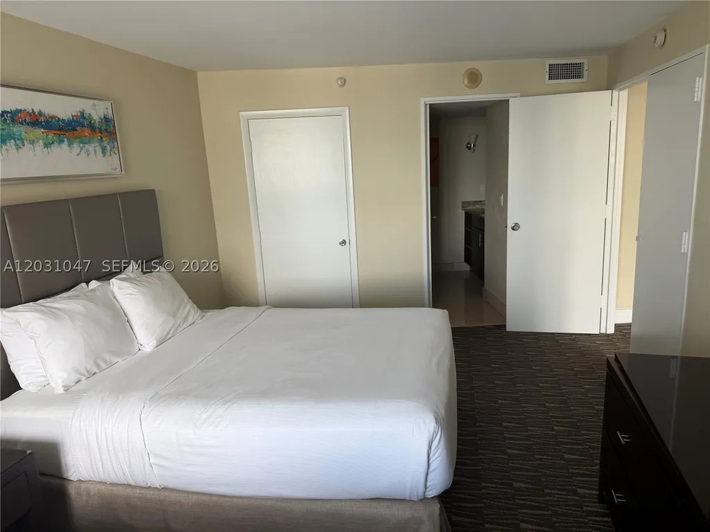 2670 E Sunrise Boulevard Fort Lauderdale FL 33304