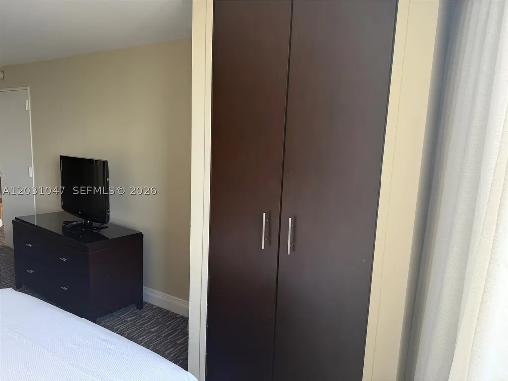 2670 E Sunrise Boulevard Fort Lauderdale FL 33304
