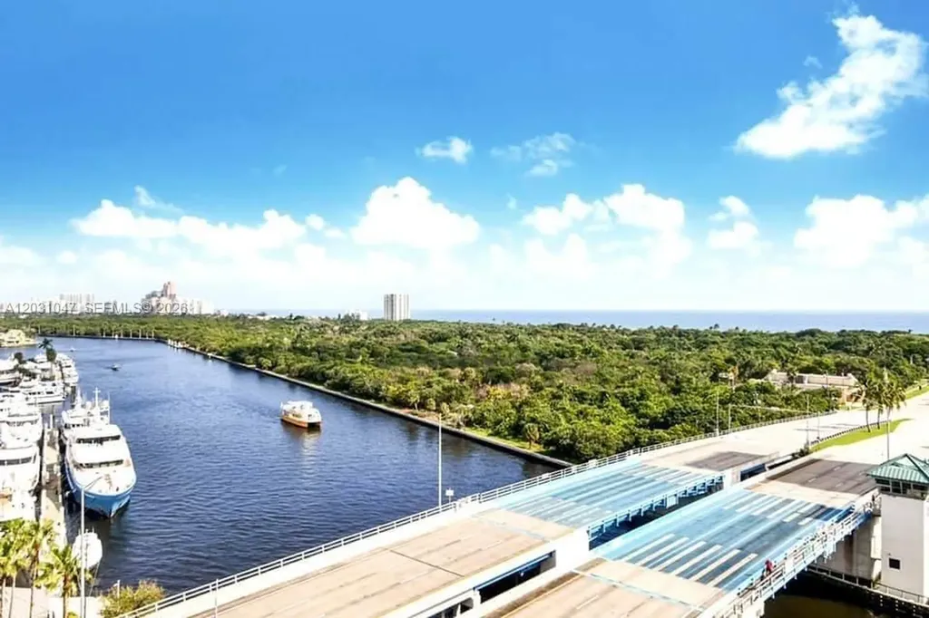 2670 E Sunrise Boulevard Fort Lauderdale FL 33304