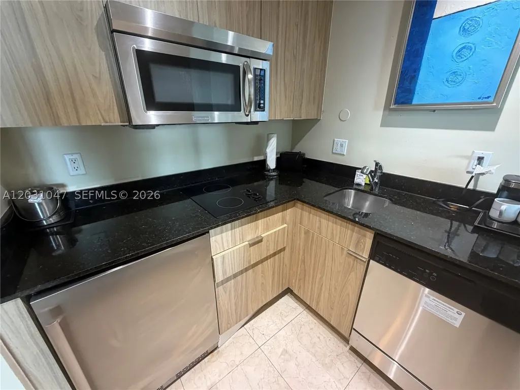2670 E Sunrise Boulevard Fort Lauderdale FL 33304