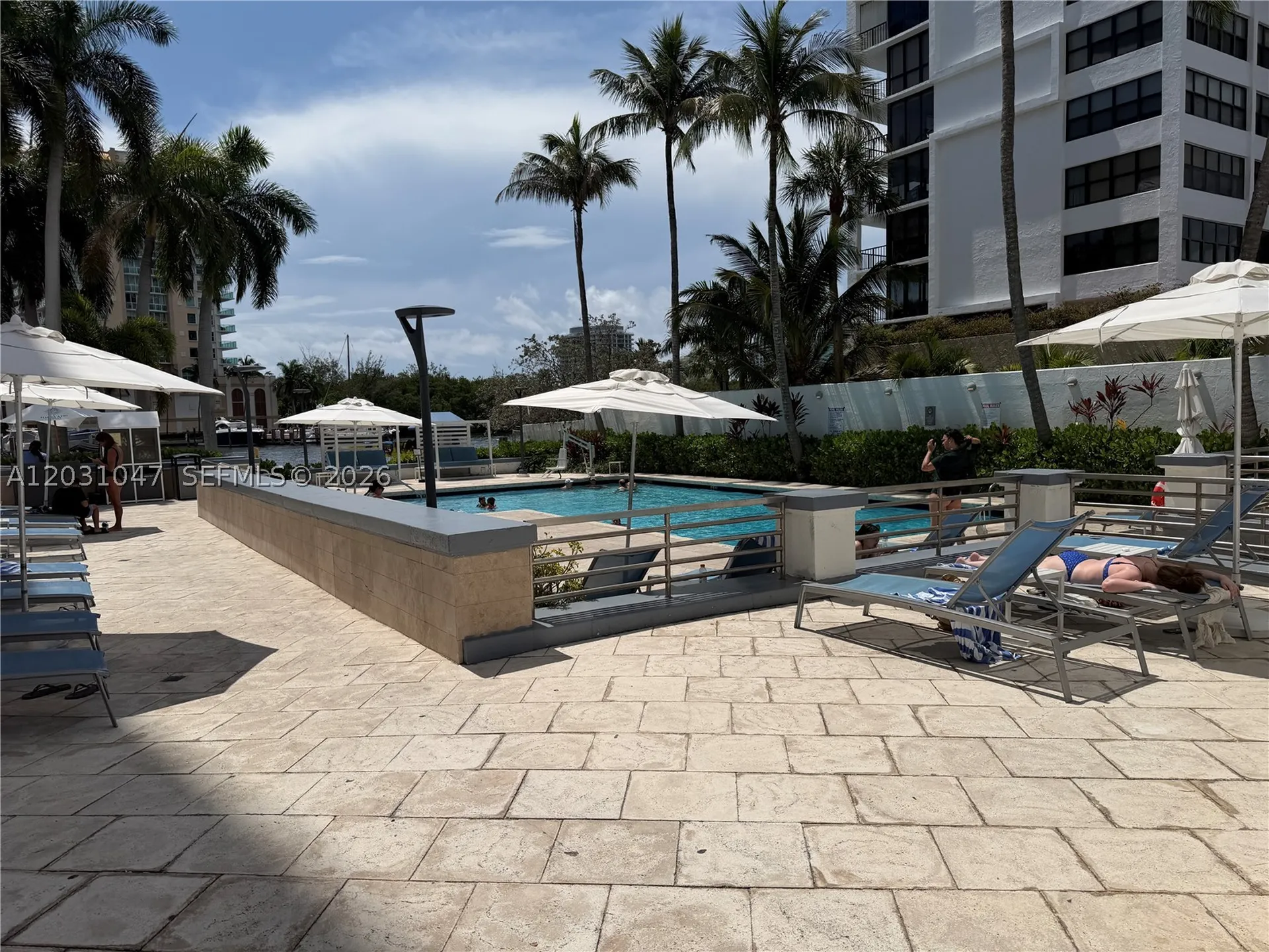 2670 E Sunrise Boulevard Fort Lauderdale FL 33304