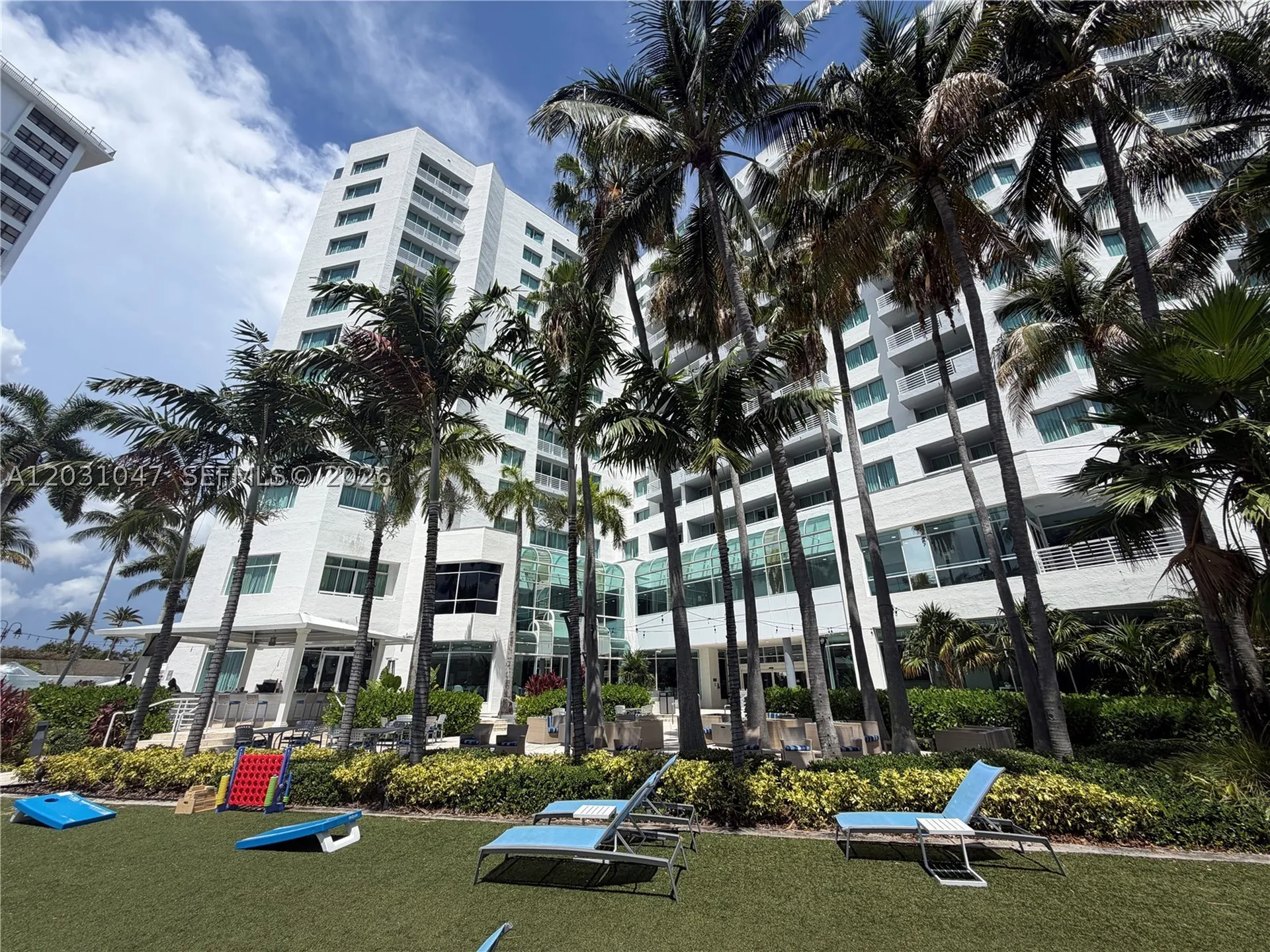 2670 E Sunrise Boulevard Fort Lauderdale FL 33304