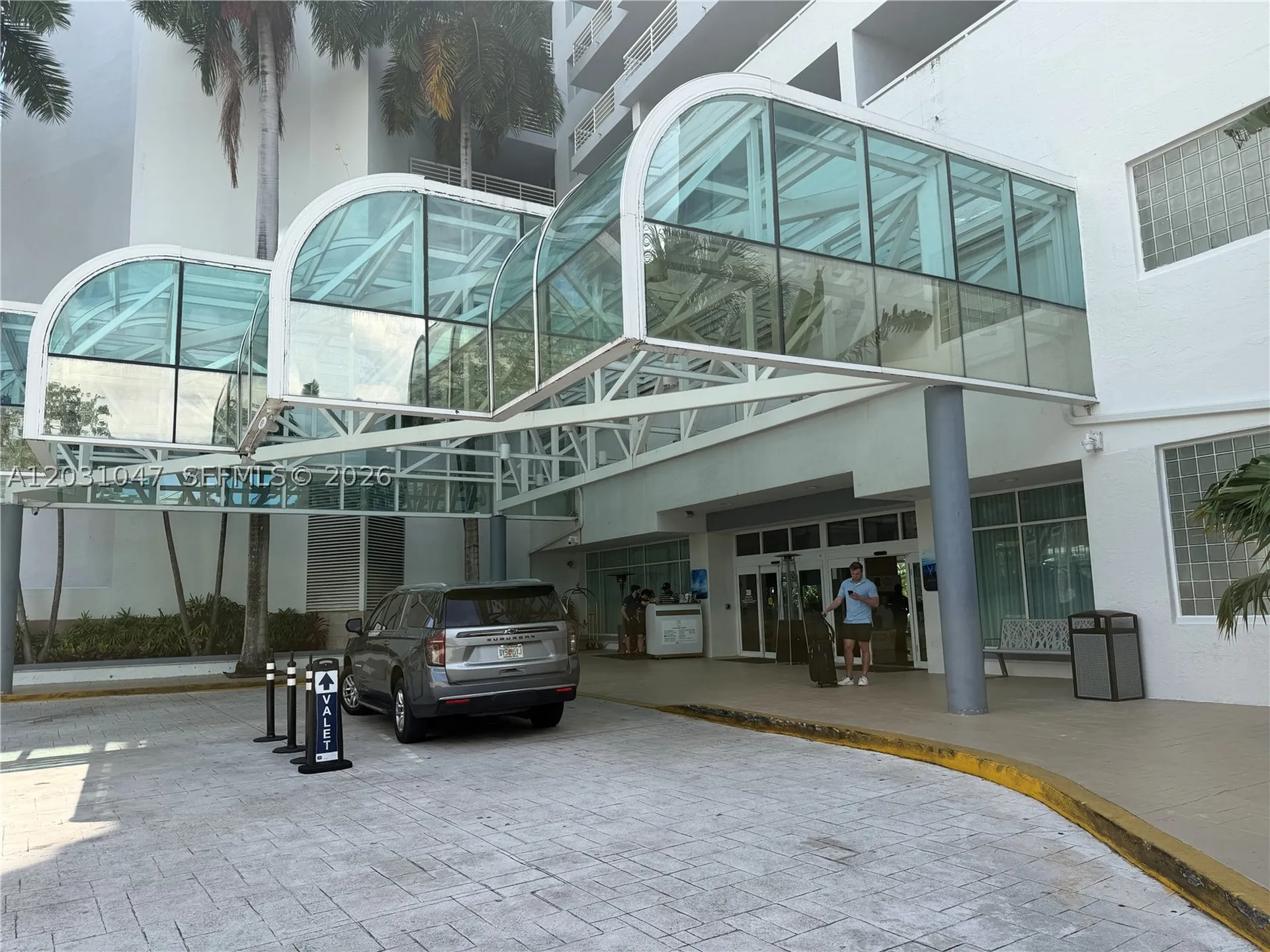 2670 E Sunrise Boulevard Fort Lauderdale FL 33304