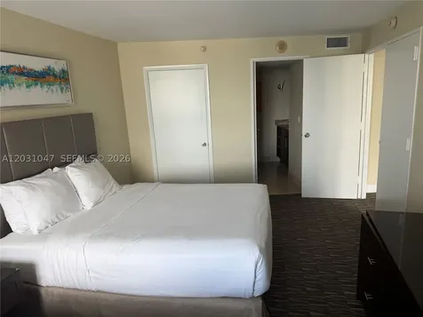 2670 E Sunrise Boulevard Fort Lauderdale FL 33304