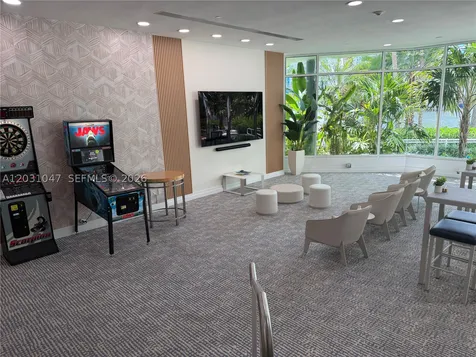 2670 E Sunrise Boulevard Fort Lauderdale FL 33304