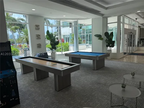2670 E Sunrise Boulevard Fort Lauderdale FL 33304