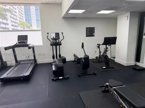 2670 E Sunrise Boulevard Fort Lauderdale FL 33304