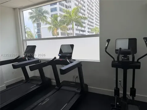 2670 E Sunrise Boulevard Fort Lauderdale FL 33304