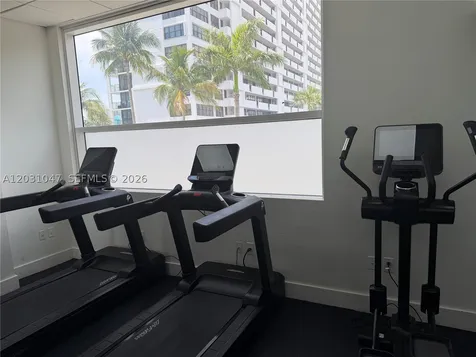 2670 E Sunrise Boulevard Fort Lauderdale FL 33304