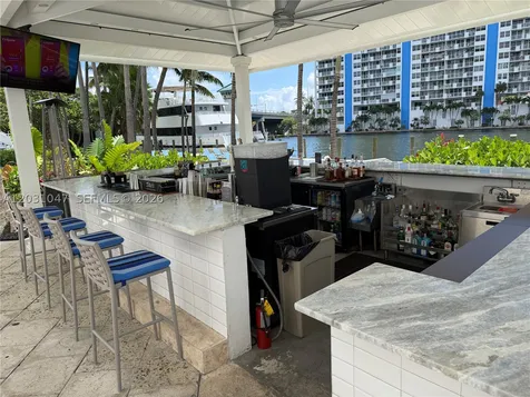 2670 E Sunrise Boulevard Fort Lauderdale FL 33304
