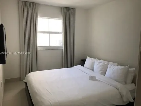 185 SE 14th Terrace Miami FL 33131