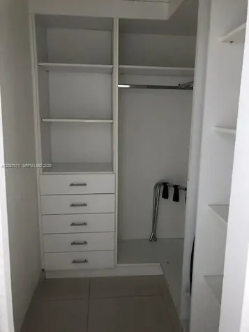 185 SE 14th Terrace Miami FL 33131