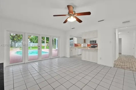 2850 Natoma Street Miami FL 33133