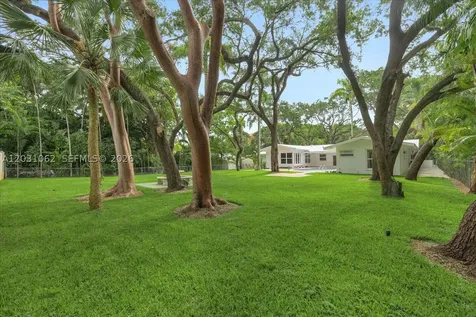 2850 Natoma Street Miami FL 33133
