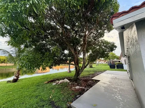 18145 NW 61st Avenue Hialeah FL 33015