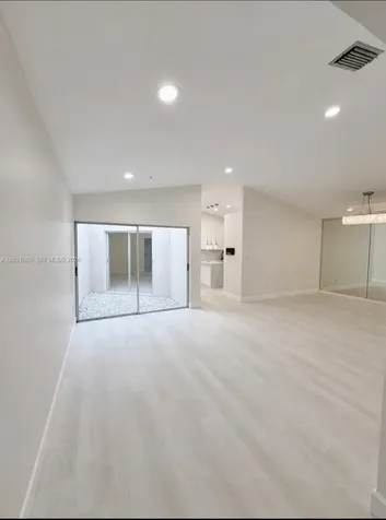 18145 NW 61st Avenue Hialeah FL 33015