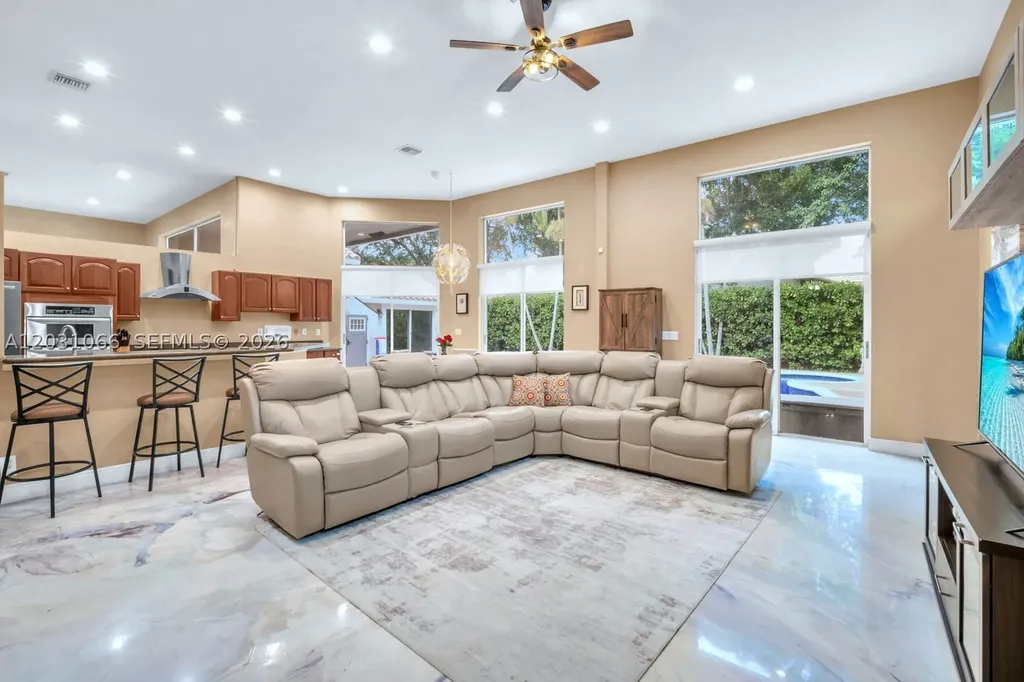 1776 W Eagle Trace Boulevard W Coral Springs FL 33071