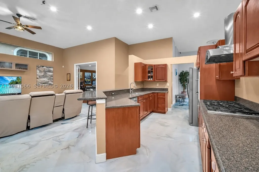 1776 W Eagle Trace Boulevard W Coral Springs FL 33071