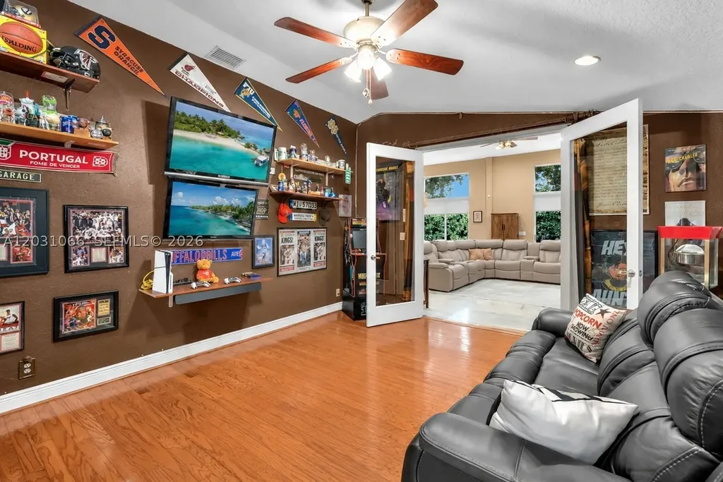 1776 W Eagle Trace Boulevard W Coral Springs FL 33071