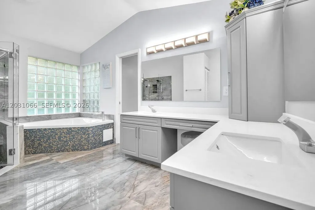 1776 W Eagle Trace Boulevard W Coral Springs FL 33071