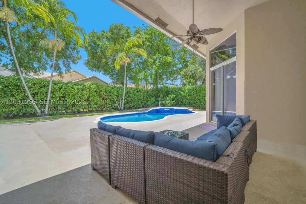 1776 W Eagle Trace Boulevard W Coral Springs FL 33071