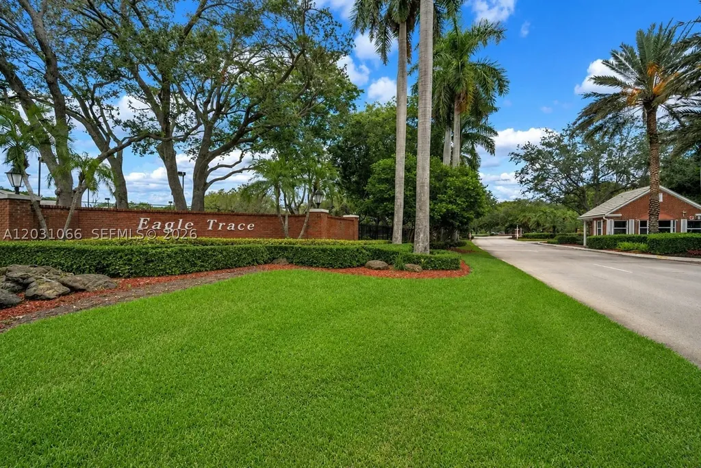 1776 W Eagle Trace Boulevard W Coral Springs FL 33071
