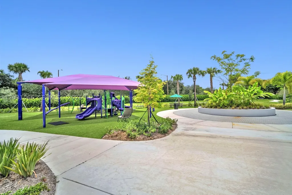 1776 W Eagle Trace Boulevard W Coral Springs FL 33071